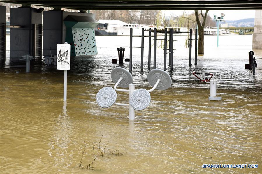 (2)FRANCIA-PARIS-MEDIO AMBIENTE-CLIMA
