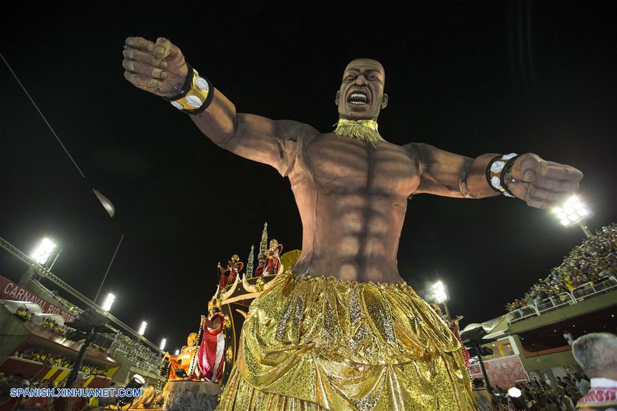 (4)BRASIL-RIO DE JANEIRO-CARNAVAL-ESCUELAS