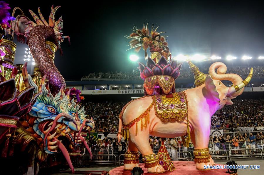 (7)BRASIL-SAO PAULO-CARNAVAL-ESCUELAS