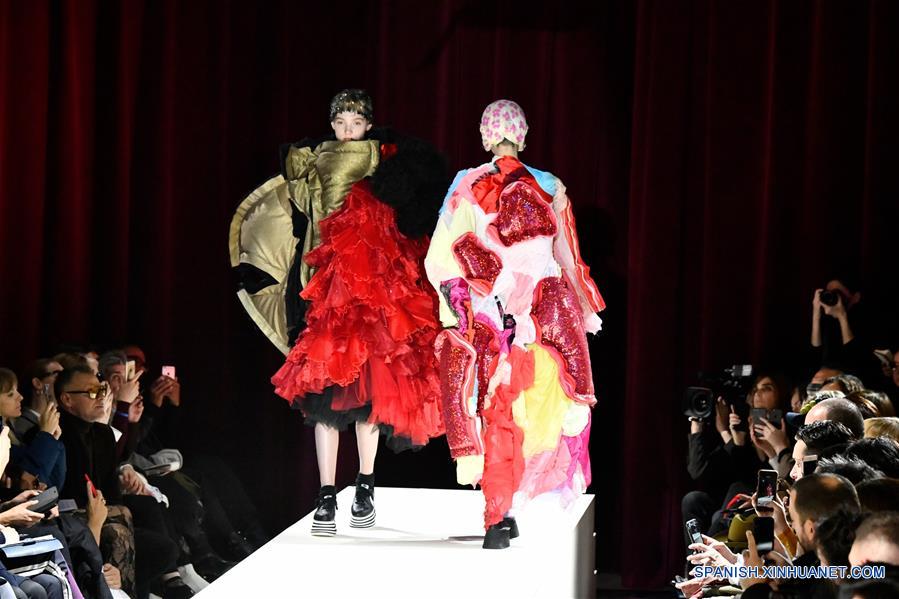 (3)FRANCIA-PARIS-SEMANA MODA-COMME DES GARCONS