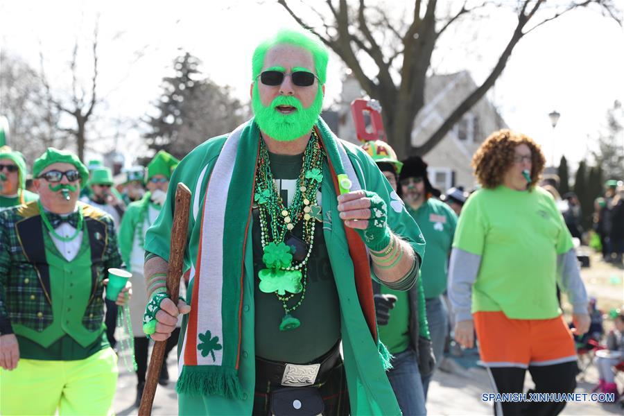 (3)EEUU-CHICAGO-SAN PATRICIO-DESFILE