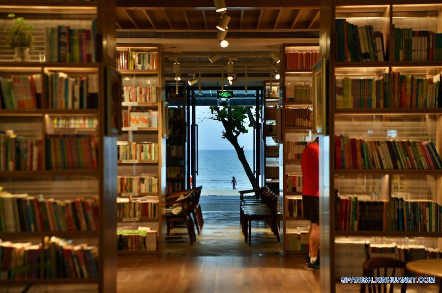 (1)CHINA-HAINAN-LIBRERIA
