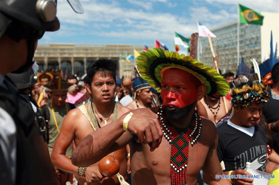 (2)BRASIL-BRASILIA-MANIFESTACION