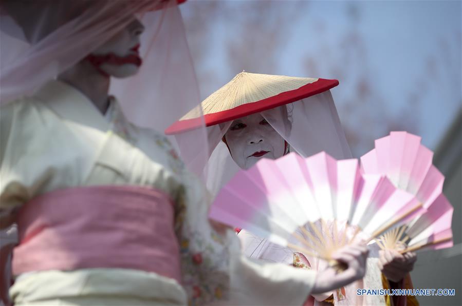 (3)EEUU-NUEVA YORK-FESTIVAL-FLOR DE CEREZO