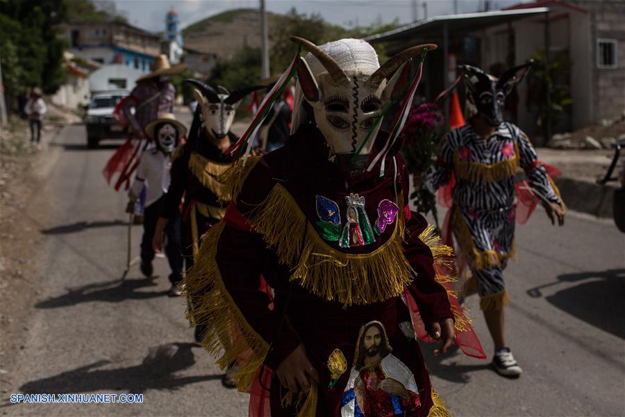 (6)MEXICO-GUERRERO-RITUAL-PELEA DE TIGRES