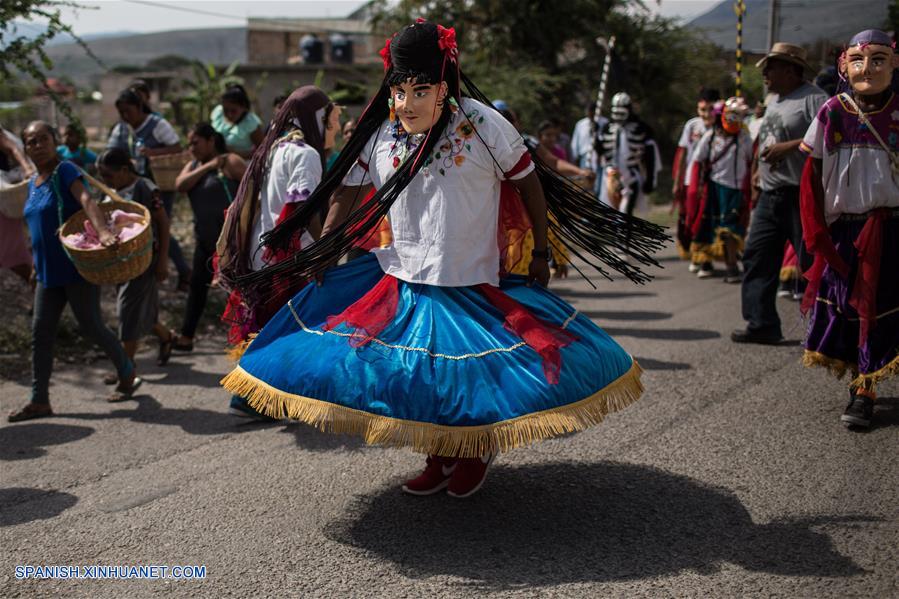 (8)MEXICO-GUERRERO-RITUAL-PELEA DE TIGRES