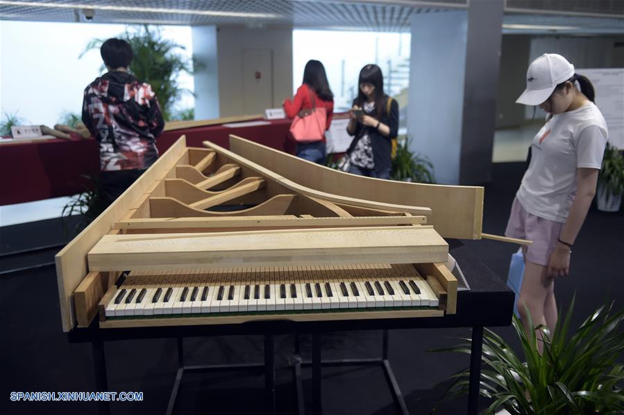 (1)CHINA-BEIJING-EXPOSICION-PIANO ITALIANO 