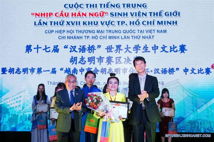 (1)VIETNAM-HO CHI MINH-PUENTE CHINO