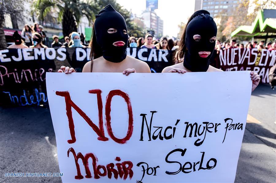 (6)CHILE-SANTIAGO-MARCHA FEMINISTA