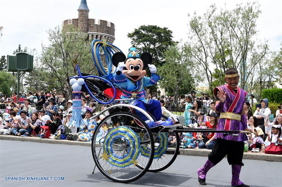 (3)JAPON-TOKIO-DISNEYLAND-FESTIVAL TANABATA 
