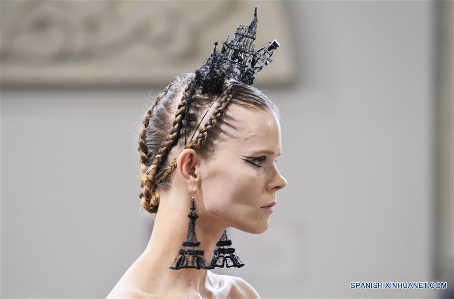 FRANCIA-PARIS-MODA-GUO PEI