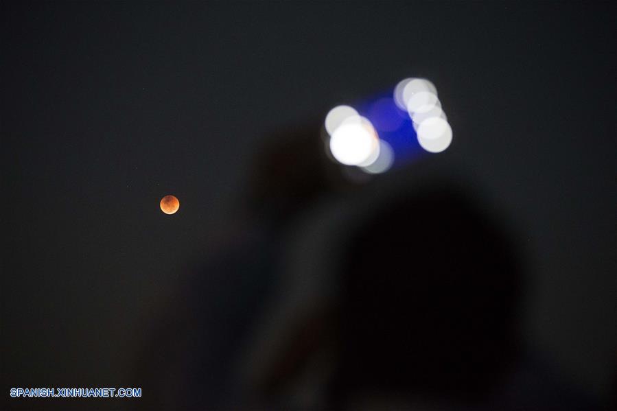 BRASIL-RIO DE JANEIRO-LUNA-ECLIPSE