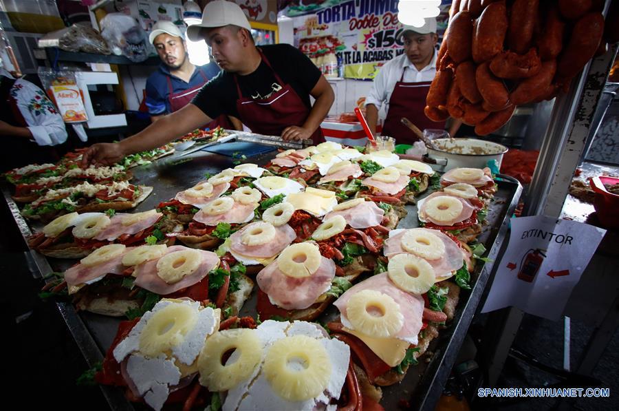 MEXICO-CIUDAD DE MEXICO-FERIA DE LA TORTA