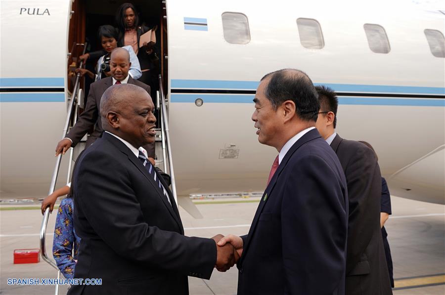 CHINA-BEIJING-BOTSWANA-PRESIDENTE-LLEGADA