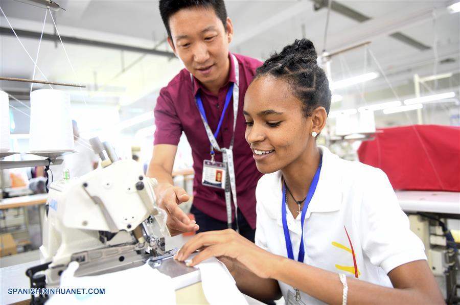 CHINA-ZHEJIANG-FABRICANTE DE ROPA-TRABAJADORES ETIOPES  