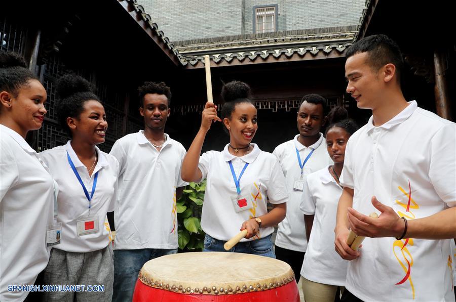 CHINA-ZHEJIANG-FABRICANTE DE ROPA-TRABAJADORES ETIOPES  