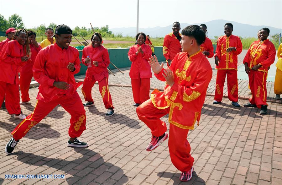 CHINA-JIANGXI-ESTUDIANTES AFRICANOS-CULTURA CHINA 