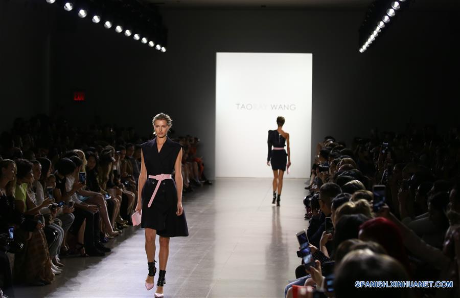 EEUU-NUEVA YORK-SEMANA MODA-TAORAY WANG