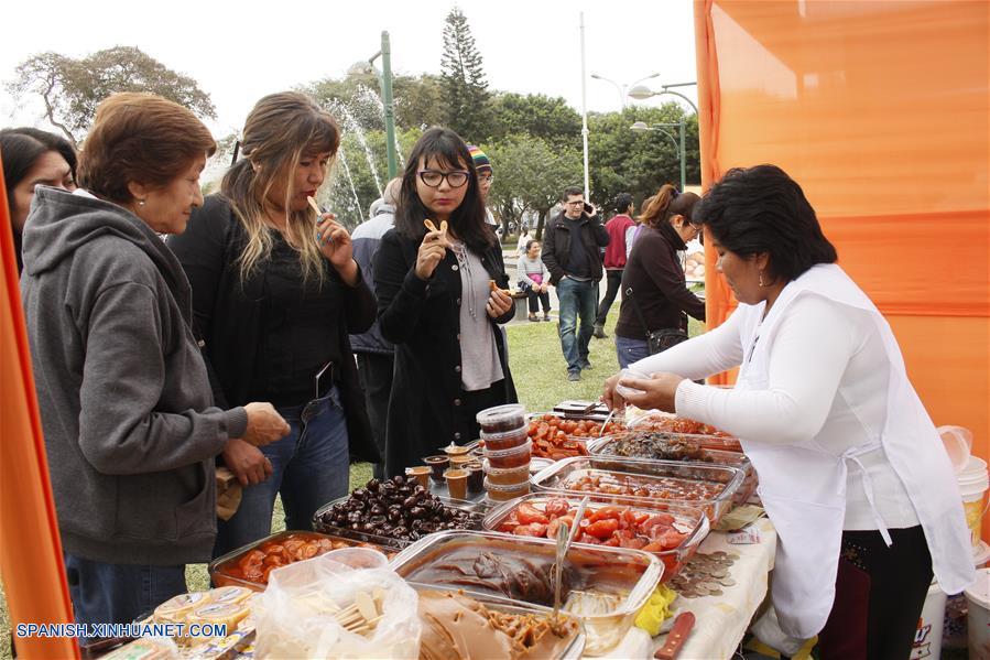 PERU-LIMA-FERIA