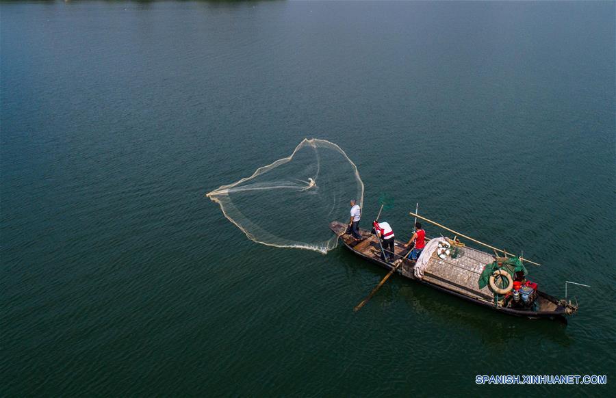 CHINA-ZHEJIANG-COSECHA DE PESCA