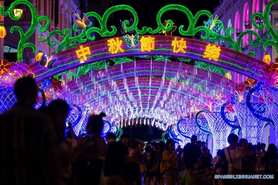 CHINA-MACAO-FESTIVAL DE MEDIO OTOÑO-CELEBRACION