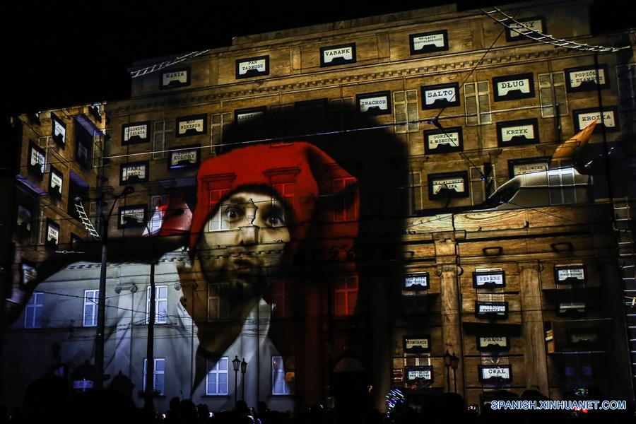 POLONIA-LODZ-LUZ-MOVIMIENTO-FESTIVAL