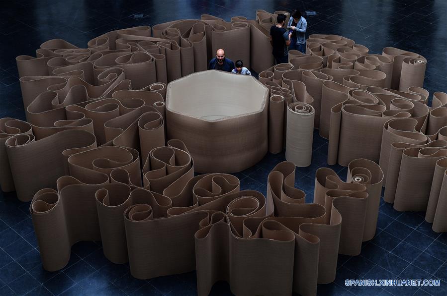 CHILE-SANTIAGO-EXPOSICION-PISTOLETTO