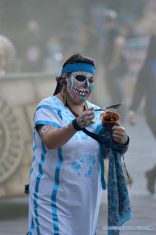 MEXICO-CIUDAD DE MEXICO-DIA DE MUERTOS-DESFILE