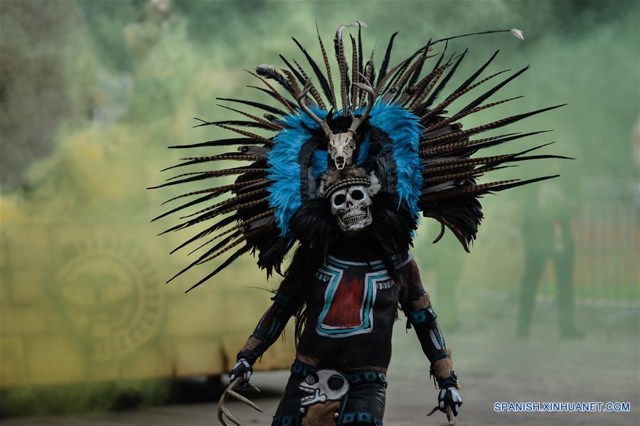 MEXICO-CIUDAD DE MEXICO-DIA DE MUERTOS-DESFILE