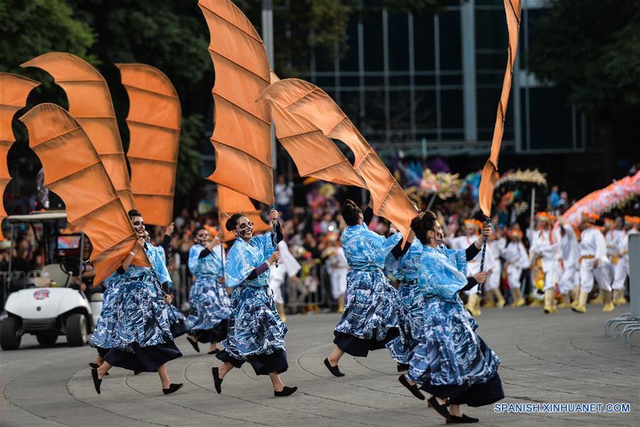 MEXICO-CIUDAD DE MEXICO-DIA DE MUERTOS-DESFILE