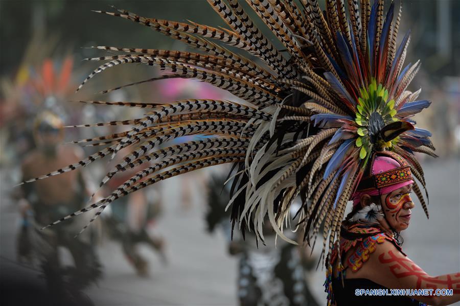 MEXICO-CIUDAD DE MEXICO-DIA DE MUERTOS-DESFILE