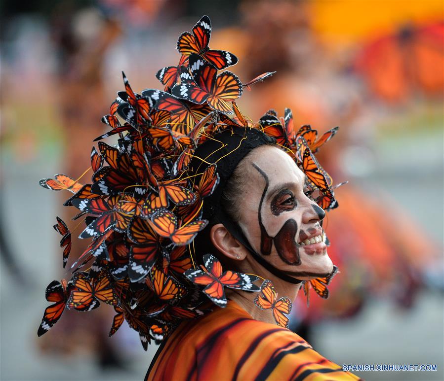 MEXICO-CIUDAD DE MEXICO-DIA DE MUERTOS-DESFILE