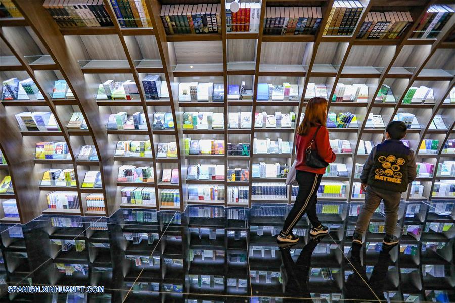 CHINA-GUIZHOU-LIBRERIA