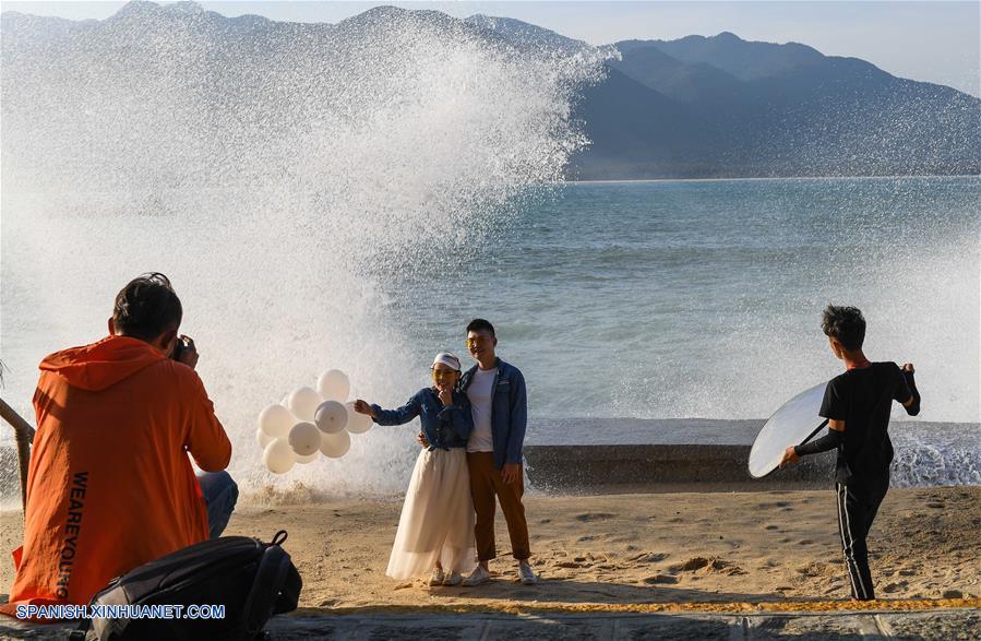 CHINA-HAINAN-TURISMO-SERIE