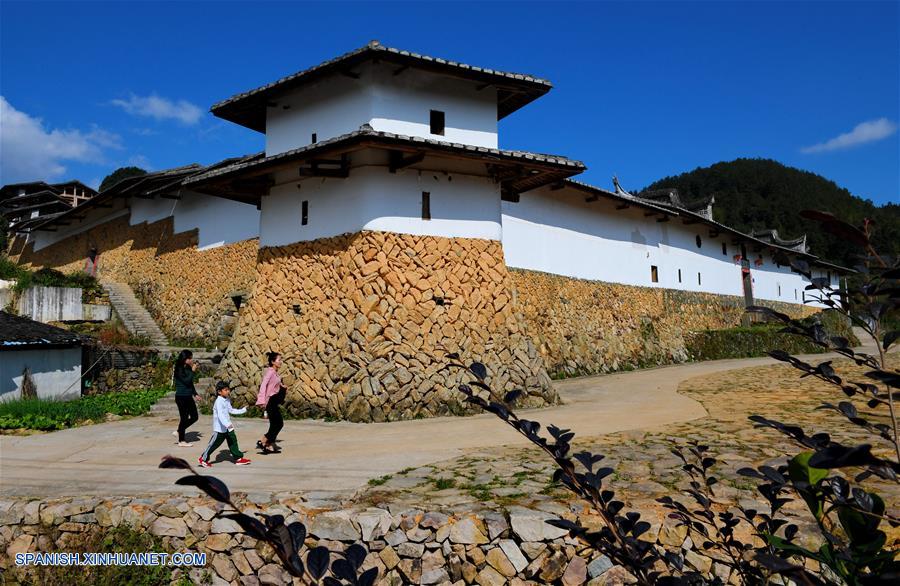 CHINA-FUJIAN-AIJING ZHUANG-PREMIO UNESCO-SERIE 