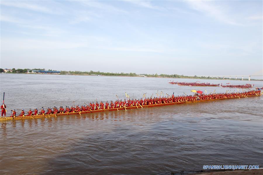 CAMBOYA-PREY VENG-BOTE DEL DRAGON-RECORD MUNDIAL