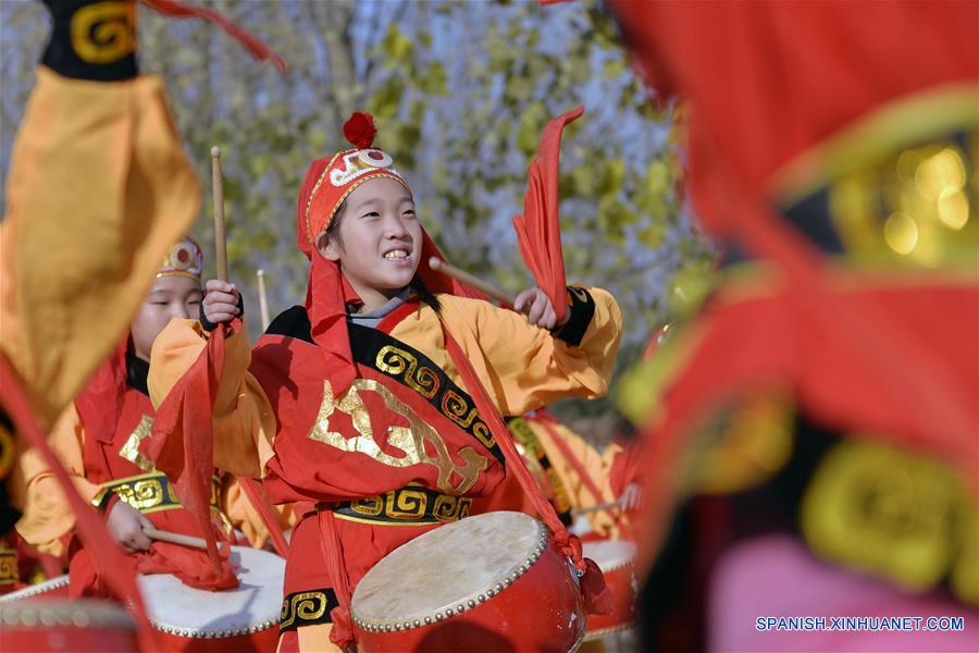 CHINA-HEBEI-ESCUELA-MUSICA FOLCLORICA