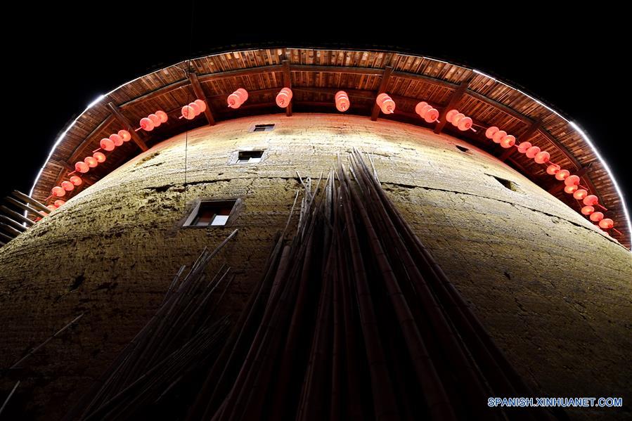 CHINA-FUJIAN-TULOU-SERIE