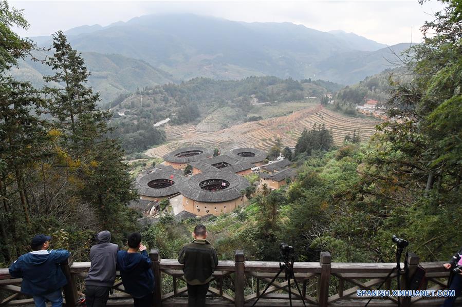 CHINA-FUJIAN-TULOU-SERIE