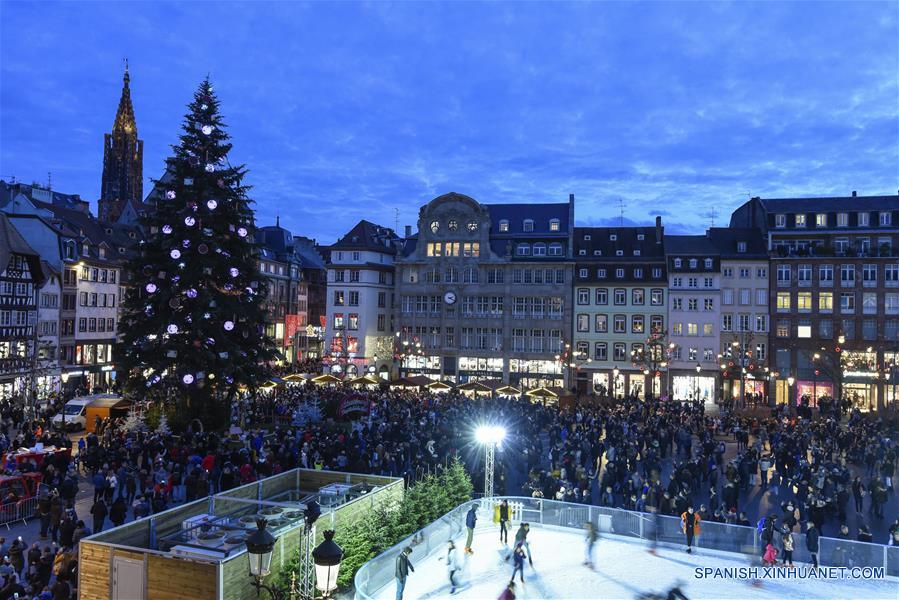 FRANCIA-ESTRASBURGO-MERCADO NAVIDEÑO