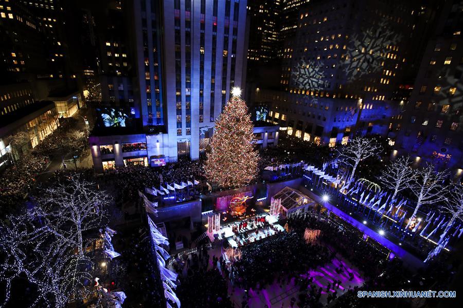 EEUU-NUEVA YORK-ROCKEFELLER CENTER-ARBOL DE NAVIDAD