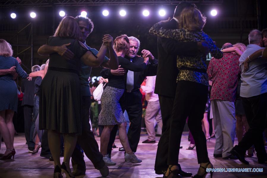 ARGENTINA-BUENOS AIRES-DIA NACIONAL DEL TANGO