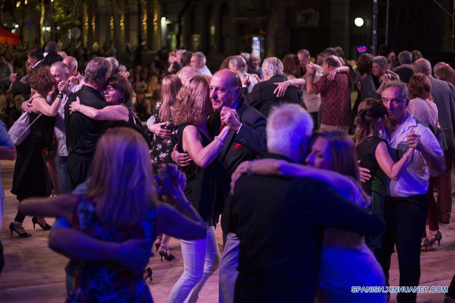 ARGENTINA-BUENOS AIRES-DIA NACIONAL DEL TANGO