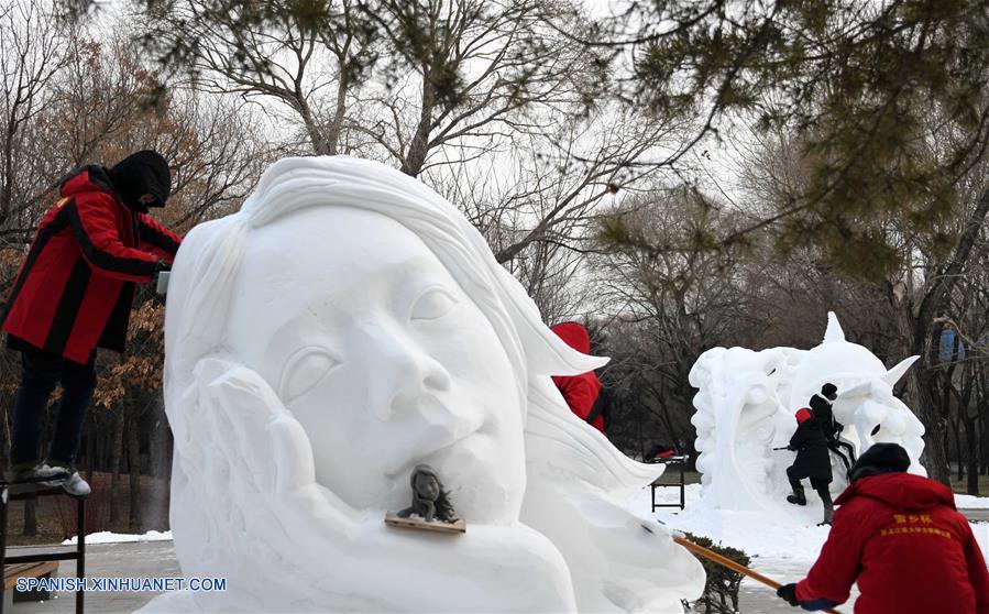 CHINA-HEILONGJIANG-ESCULTURA DE NIEVE