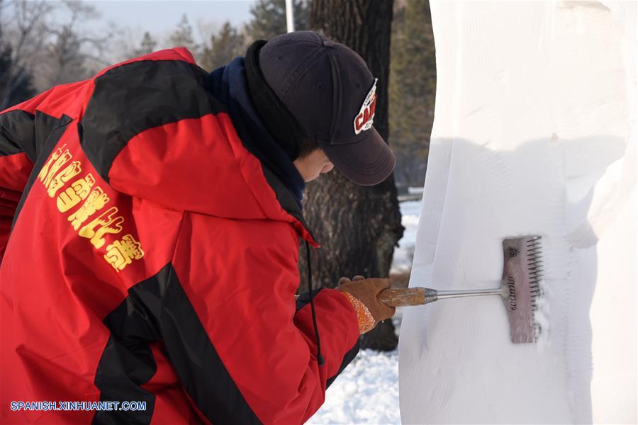 CHINA-HEILONGJIANG-ESCULTURA DE NIEVE