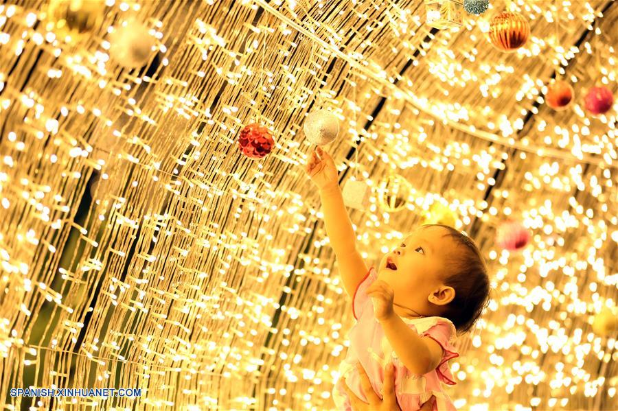 MYANMAR-YANGON-NAVIDAD