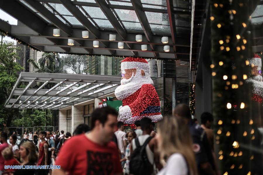 BRASIL-SAO PAULO-NAVIDAD