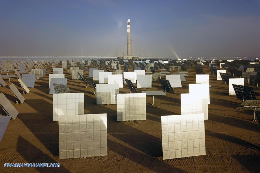CHINA-GANSU-PLANTA DE ENERGIA SOLAR TERMICA-SERIE 