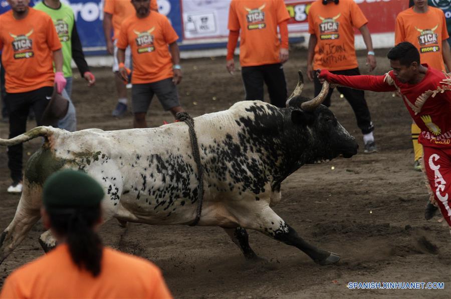 COSTA RICA-SAN JOSE-FIESTAS DEL ZAPOTE