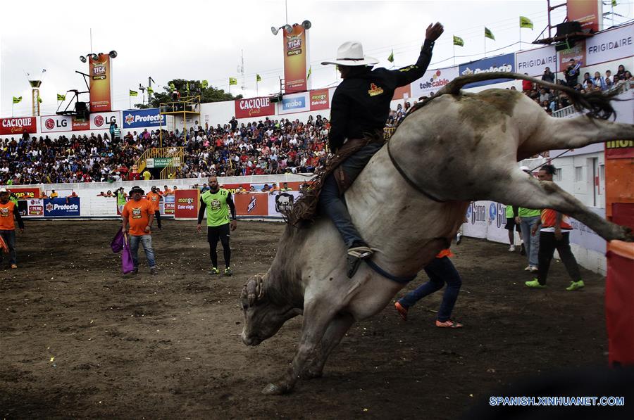 COSTA RICA-SAN JOSE-FIESTAS DEL ZAPOTE